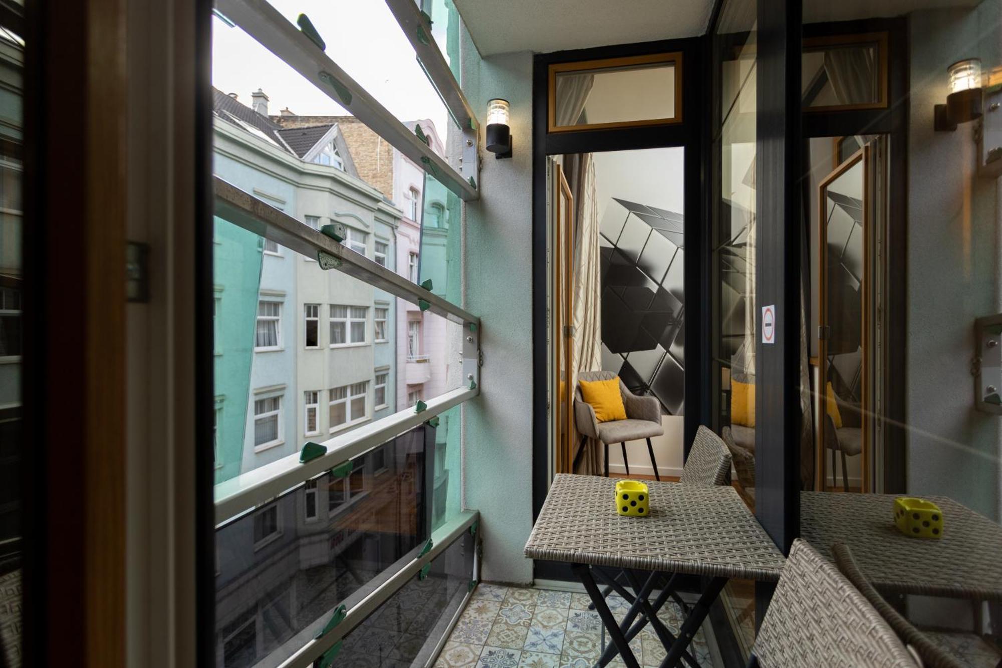 Downtown Cube Apartment — Fotók 2
